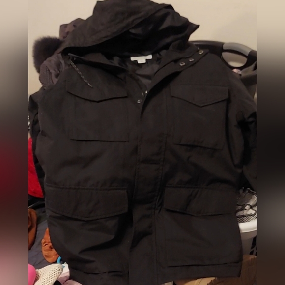 NWOT mens Old Navy lightweight jacket with hood and lots of pockets - Picture 5 of 12